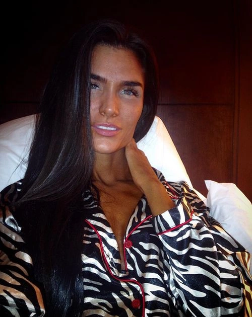 У США вчителька і фітнес-модель Мінді Дженсен стала жертвою шкідливих коментарів через фото в соцмережі (18 фото) – фото 6