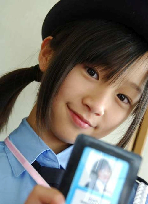 Важко повірити, але цій дівчині 32 роки (6 фото)