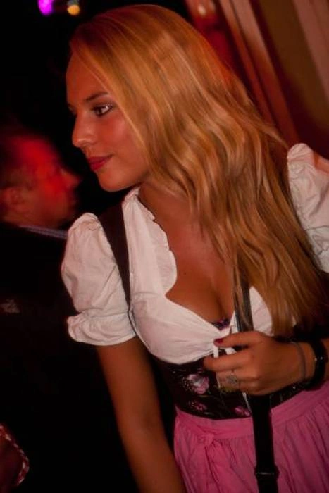 Дівчата фестивалю Октоберфест (41 фото) – фото 11