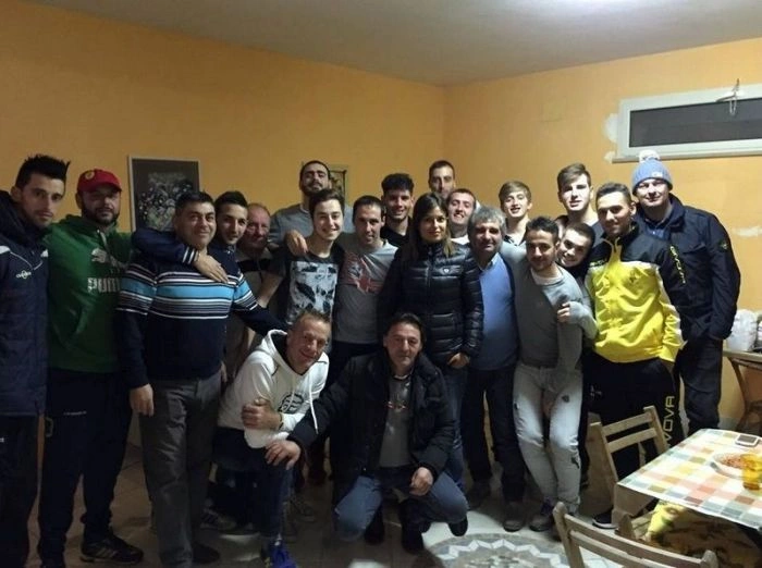 Італійська порноактриса Сара Томмазі стала директором футбольного клубу Маррувіум (14 фото) – фото 14