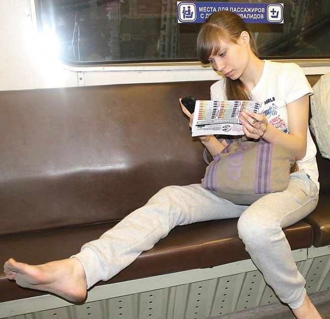 Пасажирки метро в Росії (40 фото) – фото 5