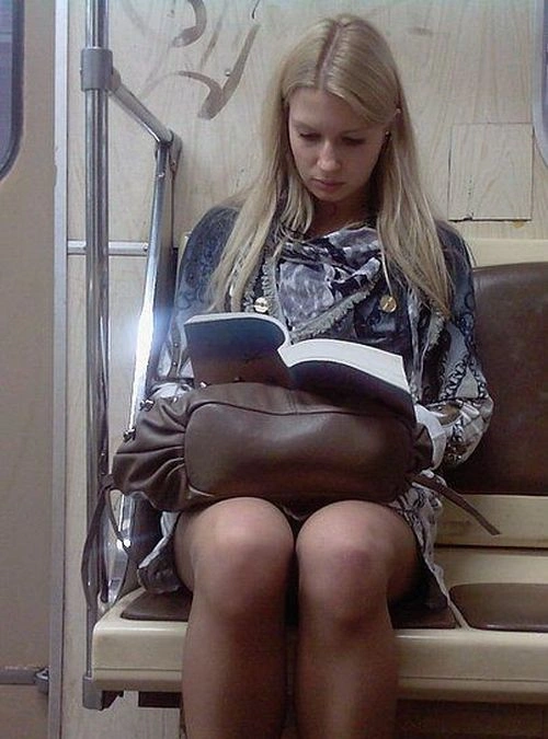 Пасажирки метро в Росії (40 фото) – фото 22