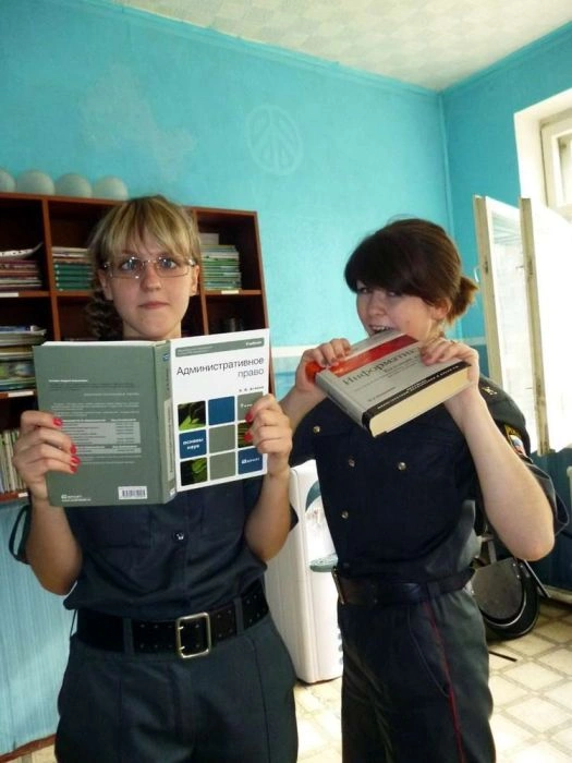 Привабливі дівчата з російської поліції (30 фото) – фото 19