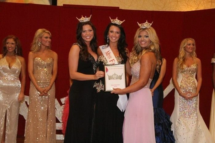 Метаморфоза з плескунки у учасницю конкурсу краси (25 фото) – фото 7