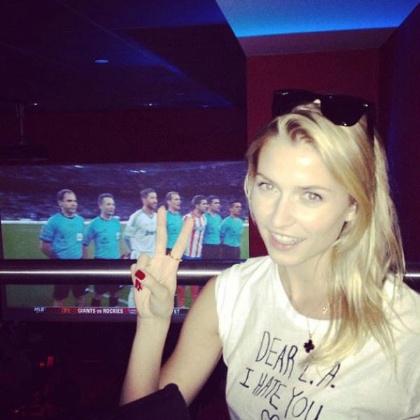 Сексуальні дівчата всесвітньо відомих футболістів (75 фото) – фото 32