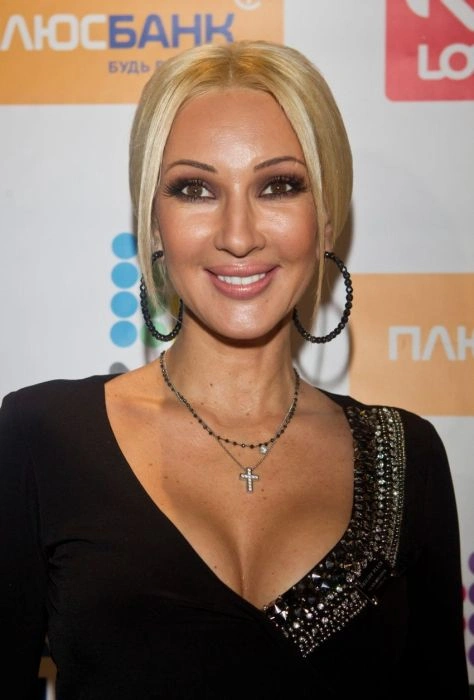 Найпривабливіші телеведучі російського телебачення (60 фото) – фото 10