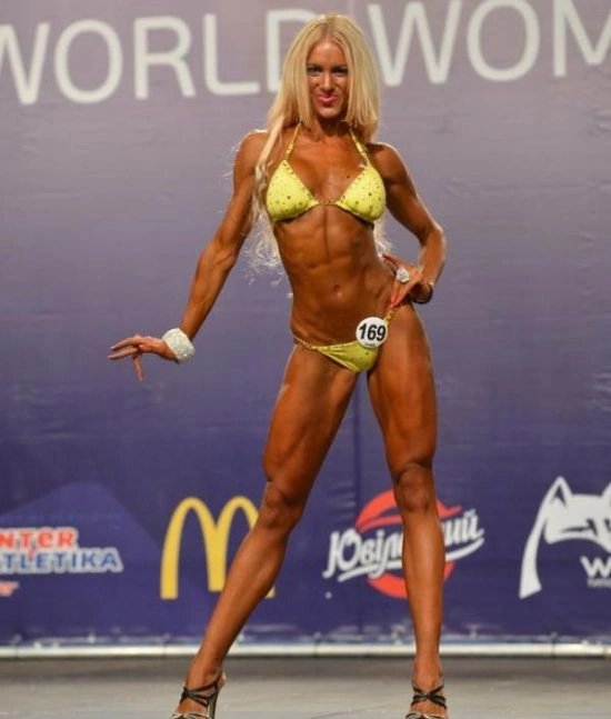 Незвичайна переможниця конкурсу бікіні (17 фото) – фото 8