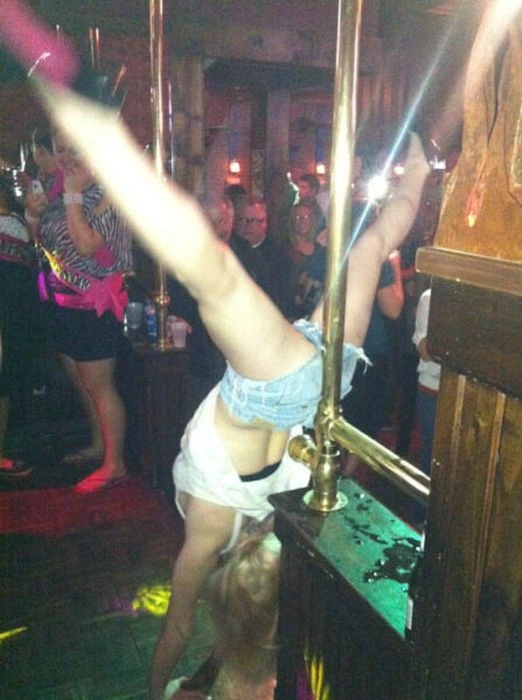 П'яні дівчата відпочивають на повну катушку (56 фото) – фото 10