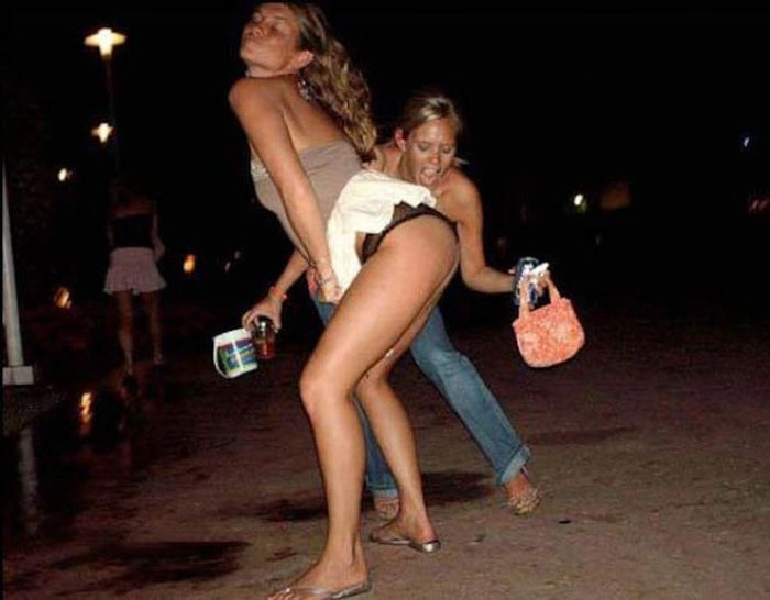 П'яні дівчата відпочивають на повну катушку (56 фото) – фото 36