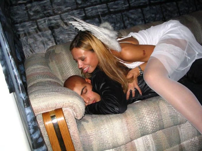 П'яні дівчата відпочивають на повну катушку (56 фото) – фото 46