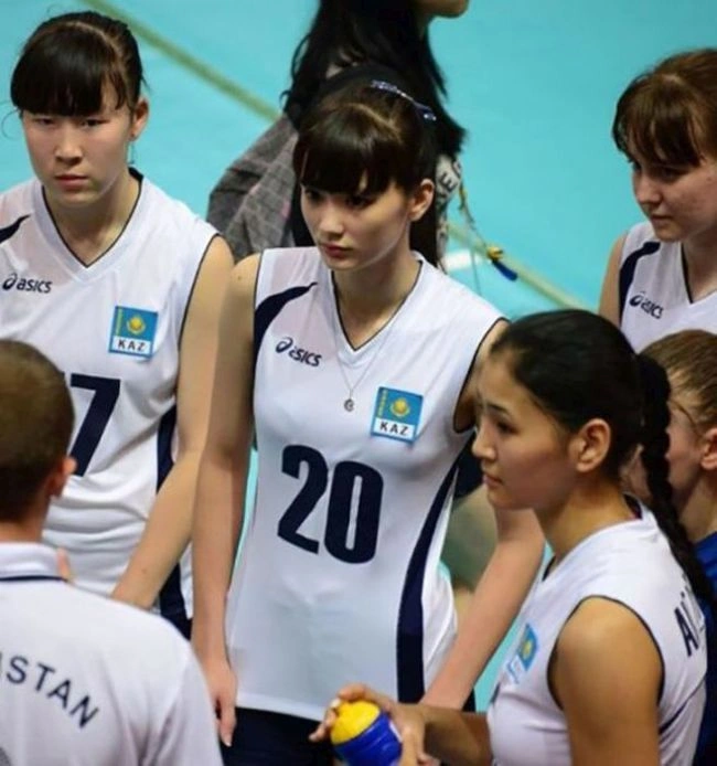 Чарівна красуня з Казахстану (15 фото) – фото 10