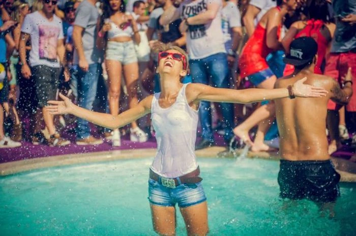 Дівчата з музичного фестивалю (44 фото) – фото 36