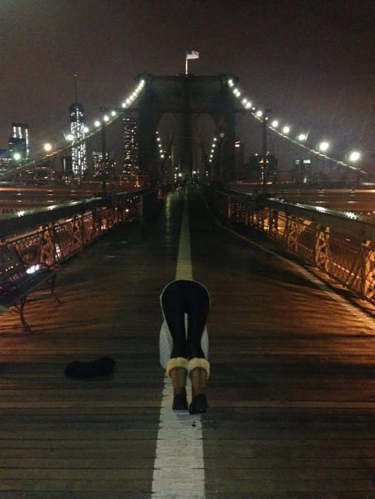 Худі дівчата в облягаючих лосинах (47 фото) – фото 27