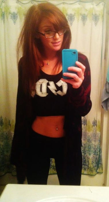 Худі дівчата в облягаючих лосинах (47 фото) – фото 33