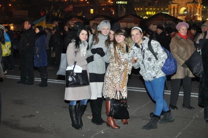 Дівчата з київського Євромайдану (29 фото) – фото 21