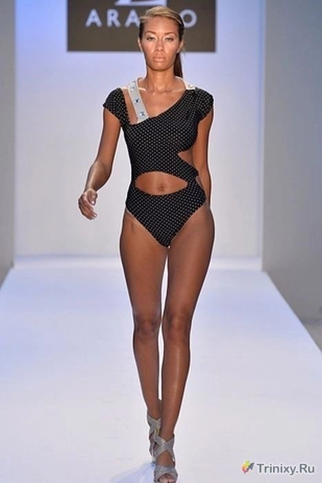 Купальники для незвичайного засмагання (30 фото) – фото 26
