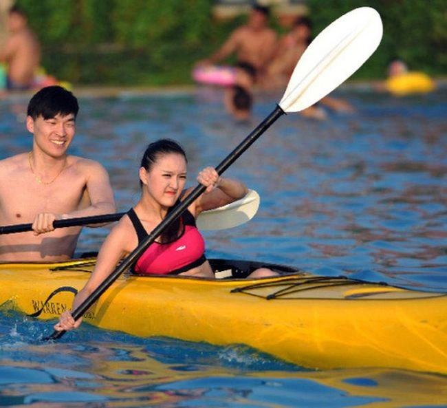 Сексуальні дівчата та активний відпочинок на каяках (44 фото) – фото 31