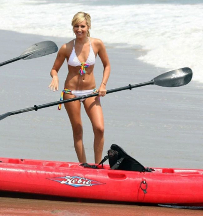 Сексуальні дівчата та активний відпочинок на каяках (44 фото) – фото 32