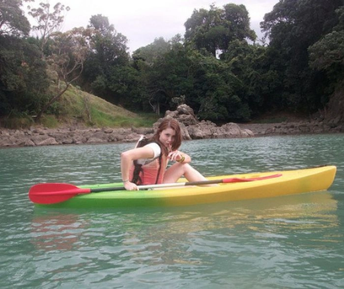 Сексуальні дівчата та активний відпочинок на каяках (44 фото) – фото 42