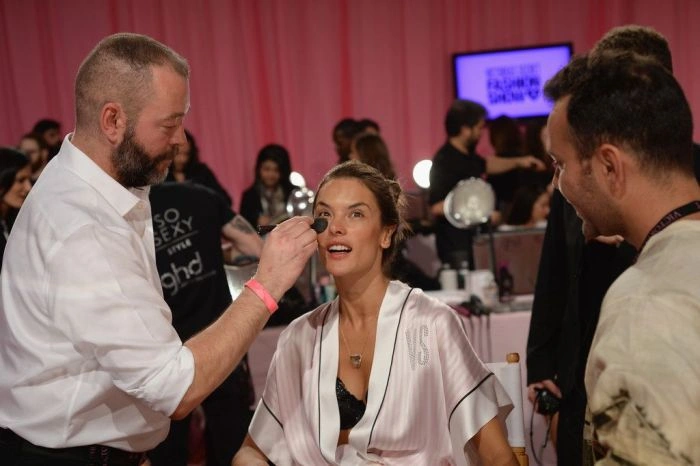 За лаштунками показу мод Victoria's Secret 2014 (90 фото) – фото 9