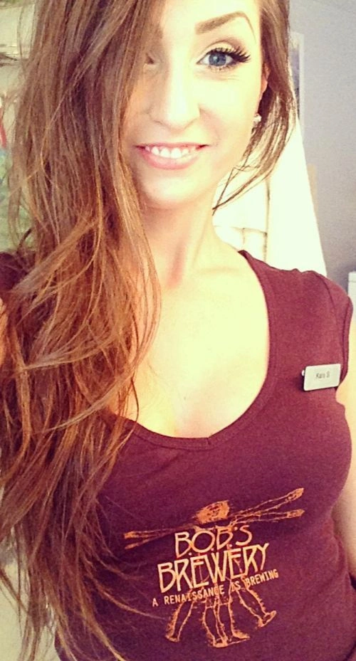 Гарні дівчата фотографують себе на робочому місці (45 фото) – фото 32