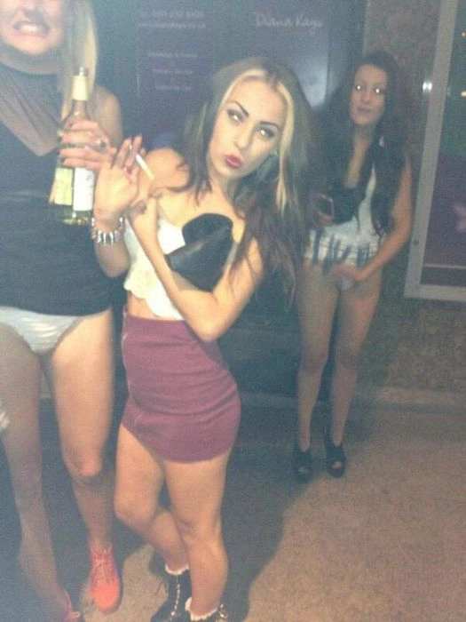 Дівчата святкують п'ятницю (48 фото) – фото 15