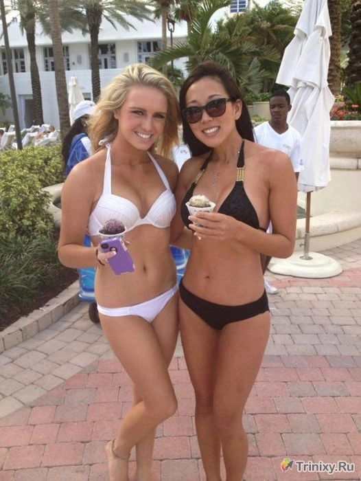 Сексуальні дівчата в бікіні (41 фото) – фото 14