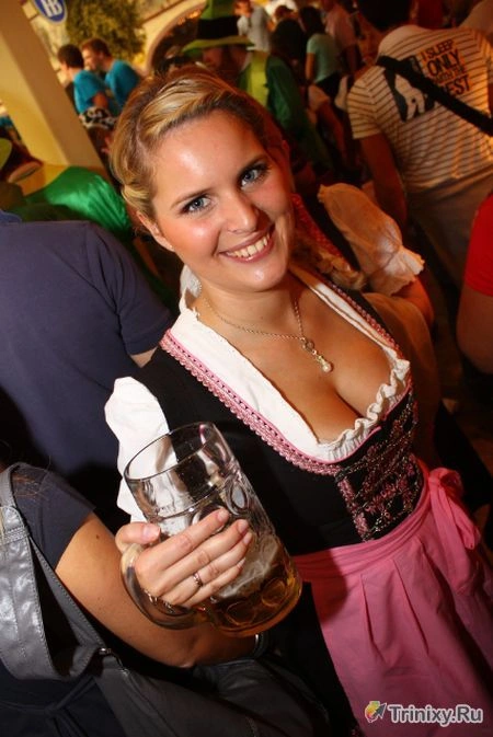 Дівчата з пивного фестивалю Октоберфест (40 фото) – фото 8