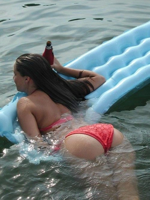 Мокрі дівчата виглядають дуже спокусливо (30 фото) – фото 10