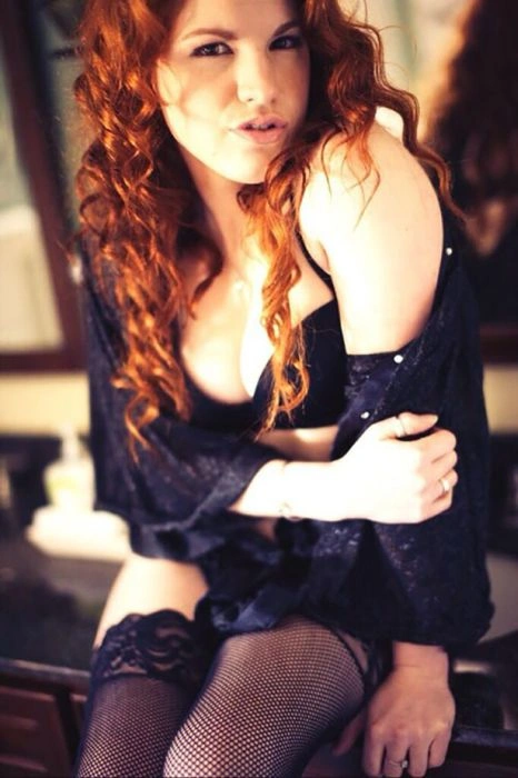 Напівоголені дівчата з соціальних мереж (30 фото) – фото 3