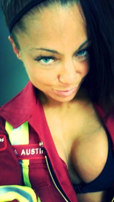 Напівоголені дівчата з соціальних мереж (30 фото) – фото 16