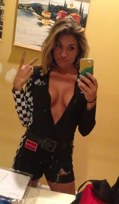 Напівоголені дівчата з соціальних мереж (30 фото) – фото 23