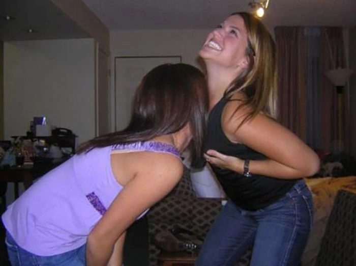 Дівчата розважаються на вечірках (46 фото) – фото 26