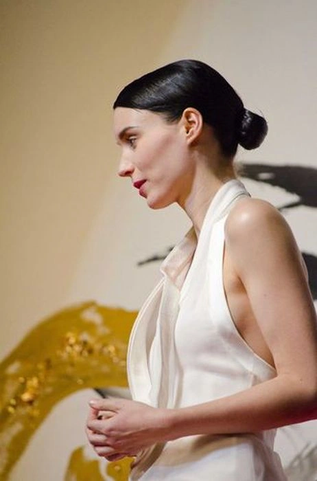 Відомі дівчата в спокусливих нарядах (64 фото) – фото 45