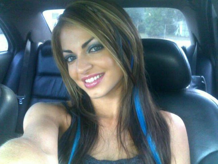 Дівчина з неймовірно довгий язик (31 фото) – фото 1