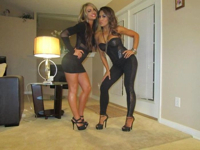 Дівчина з неймовірно довгий язик (31 фото) – фото 8