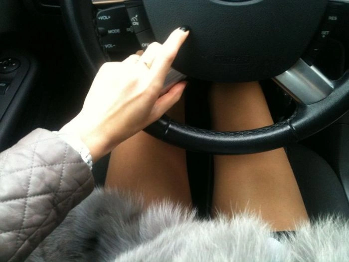 Наші дівчата та їх автомобілі. Частина 3 (40 фото) – фото 24