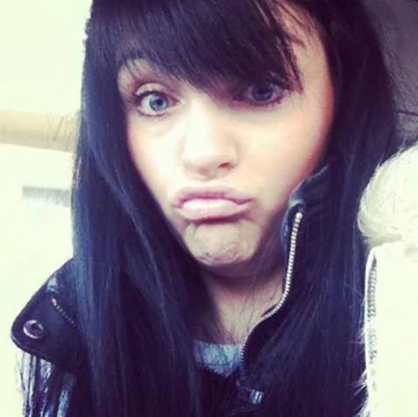 Що не так з цією дівчиною? (22 фото) – фото 13