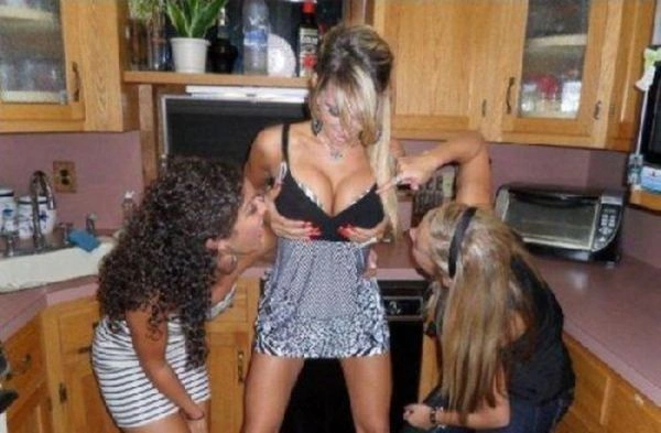 Дівчата з вражаючим розміром грудей (39 фото) – фото 35