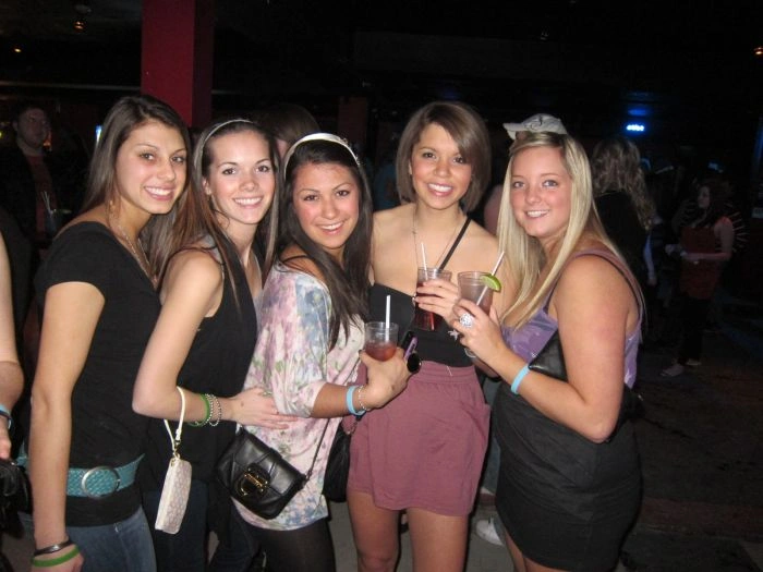 Одна дівчина добре, а кілька - ще краще (102 фото) – фото 3