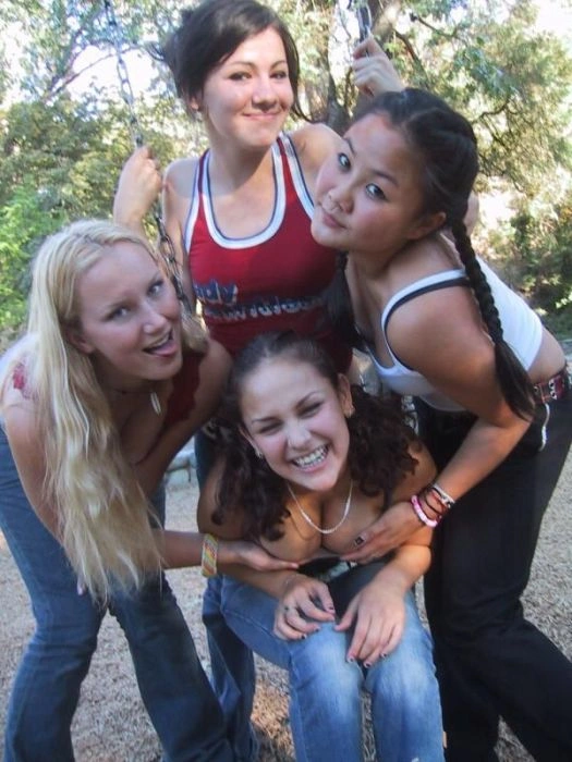 Одна дівчина добре, а кілька - ще краще (102 фото) – фото 34