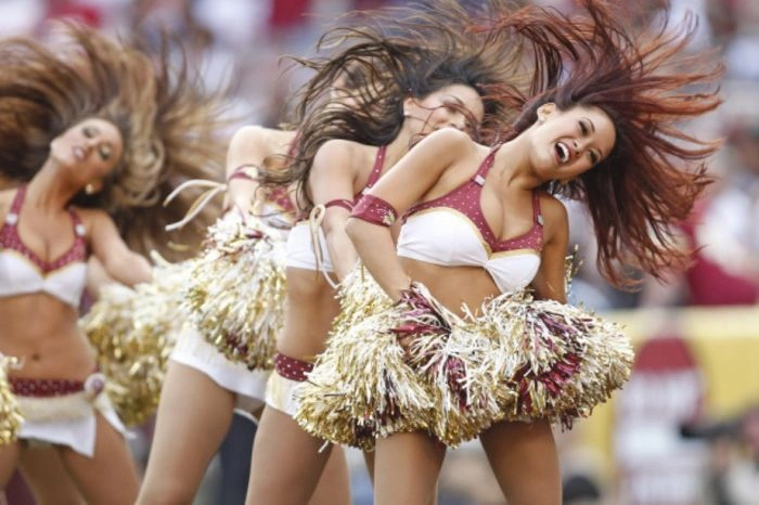 Дівчата з групи підтримки команди Redskins (75 фото) – фото 5