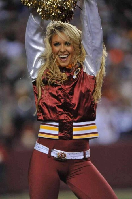 Дівчата з групи підтримки команди Redskins (75 фото) – фото 11