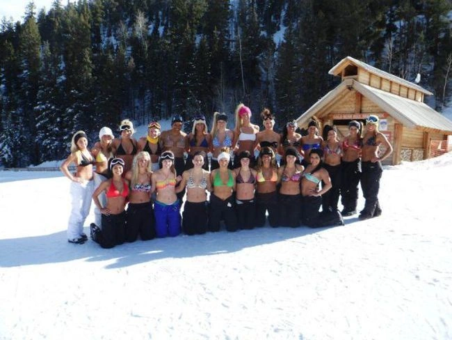 Худі дівчата, які люблять активний зимовий відпочинок (75 фото) – фото 40