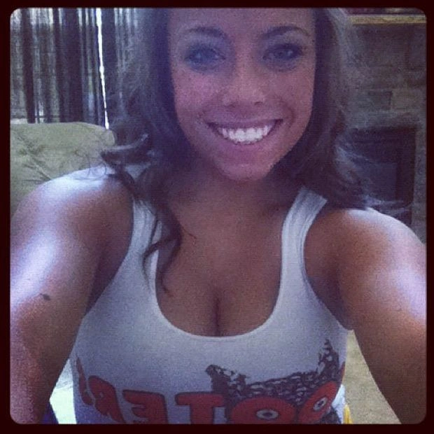 Дівчата з ресторану Hooters в Instagram (69 фото) – фото 49