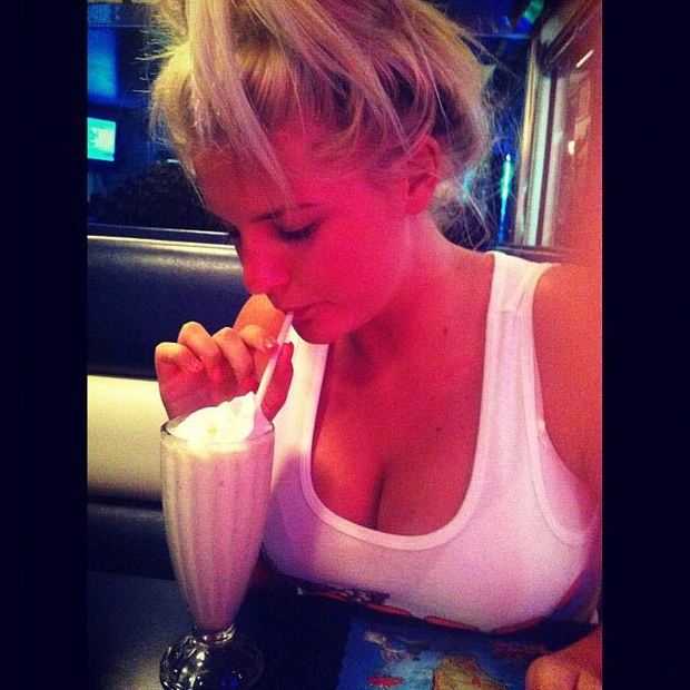 Дівчата з ресторану Hooters в Instagram (69 фото) – фото 50