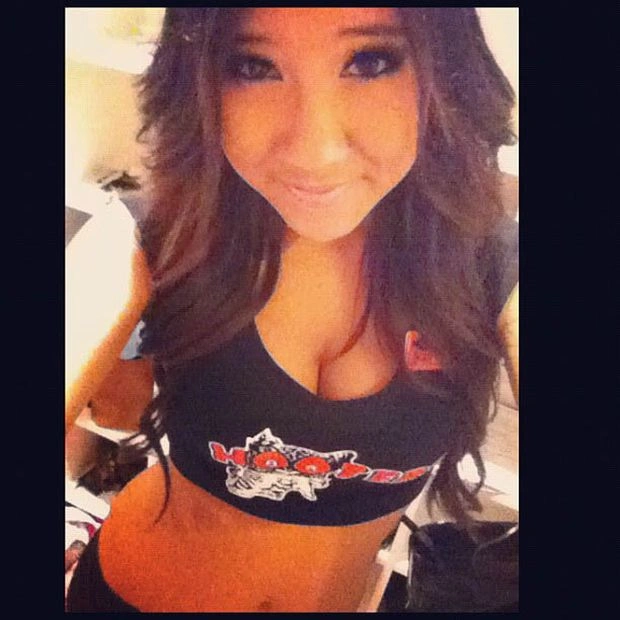 Дівчата з ресторану Hooters в Instagram (69 фото) – фото 57