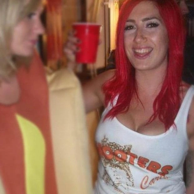 Дівчата з ресторану Hooters в Instagram (69 фото) – фото 63