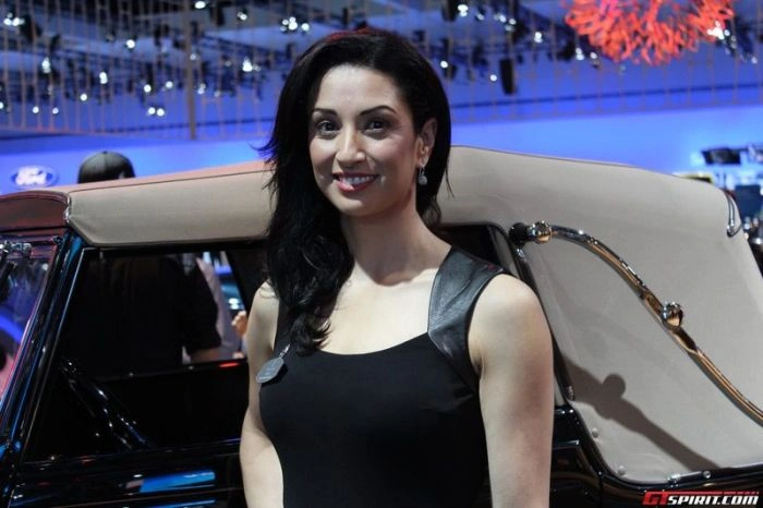 Гарні дівчата з автовиставки в Лос-Анджелесі (36 фото) – фото 29