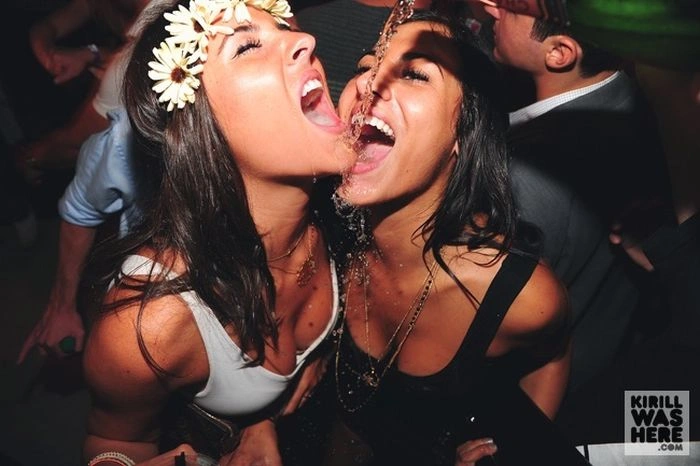 Незвичайна дегустація шампанського для дівчат (30 фото) – фото 6